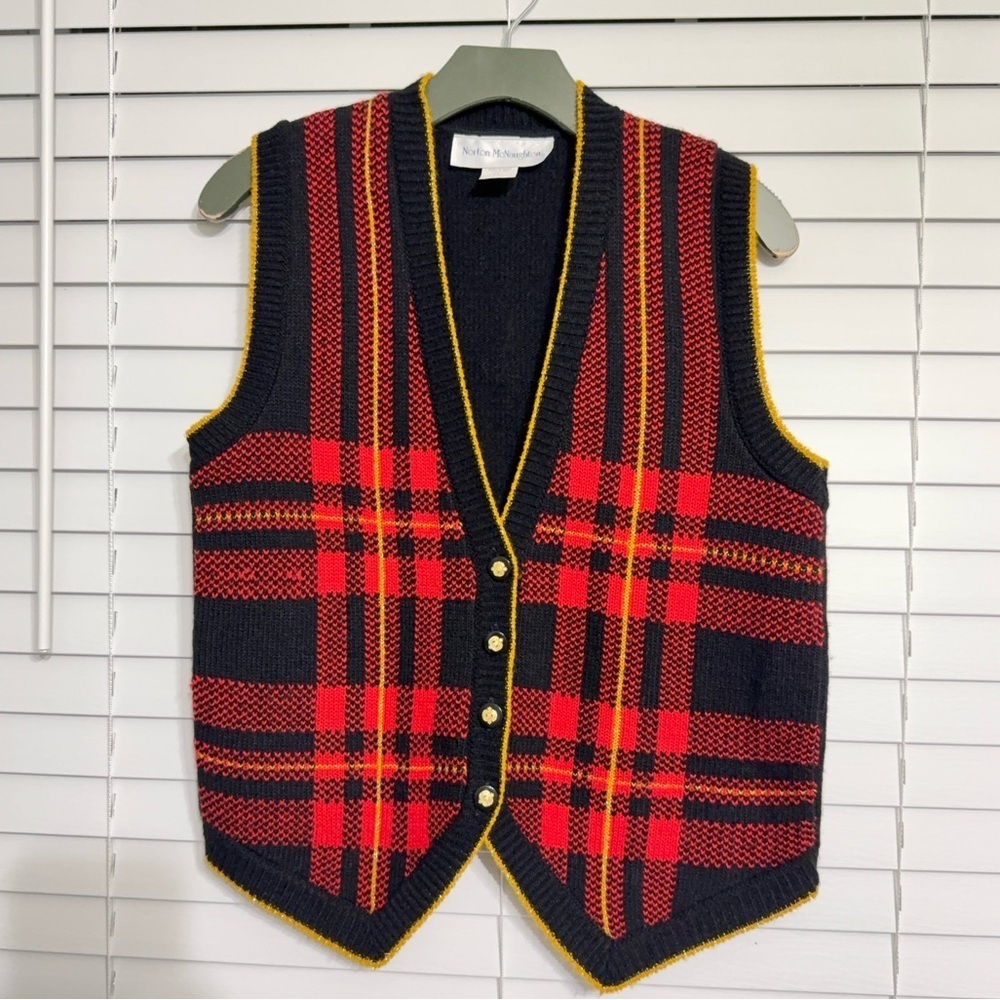 #20)  Vintage Norton McNaughton Black, Red, Gold plaid knit Vest Medium